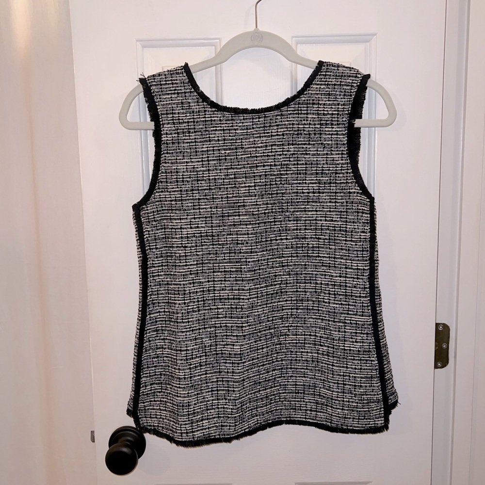Banana Republic black & white tank